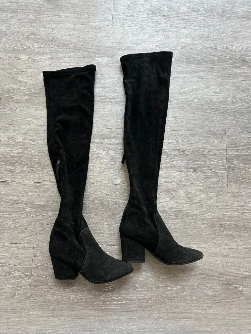 BUNDLE Goodnight Macaroon Marlo Boots size 5